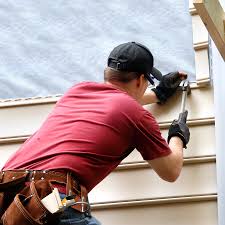 How To Choose The Right Materials for Your Siding Installation in 'Halls, TN